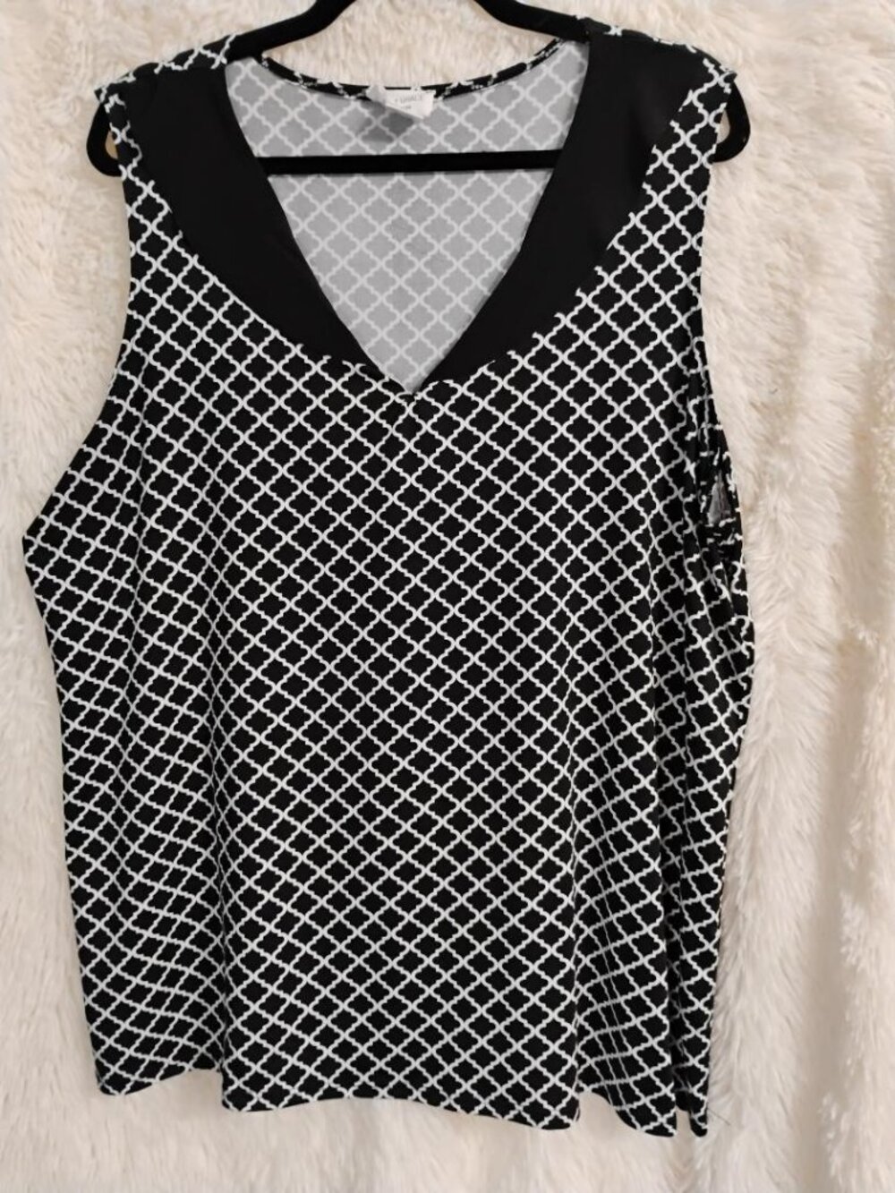 Elan & Grace Woman Sleeveless Top Size 2X
